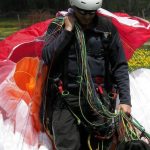 Equipo Vuelo Parapente en Pirineos